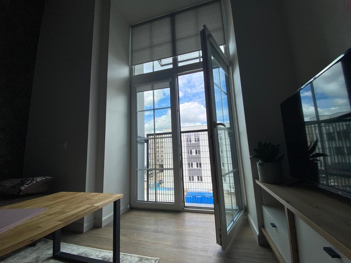 Radio City Loft Kaunas Buitenkant foto